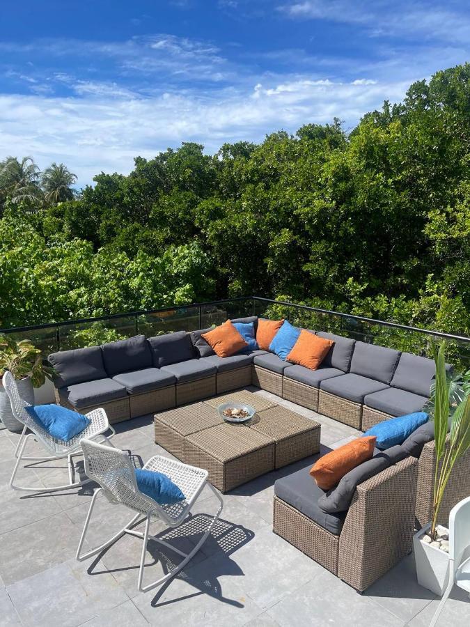 Hotel Unwind Dhigurah Dhigurah  Esterno foto