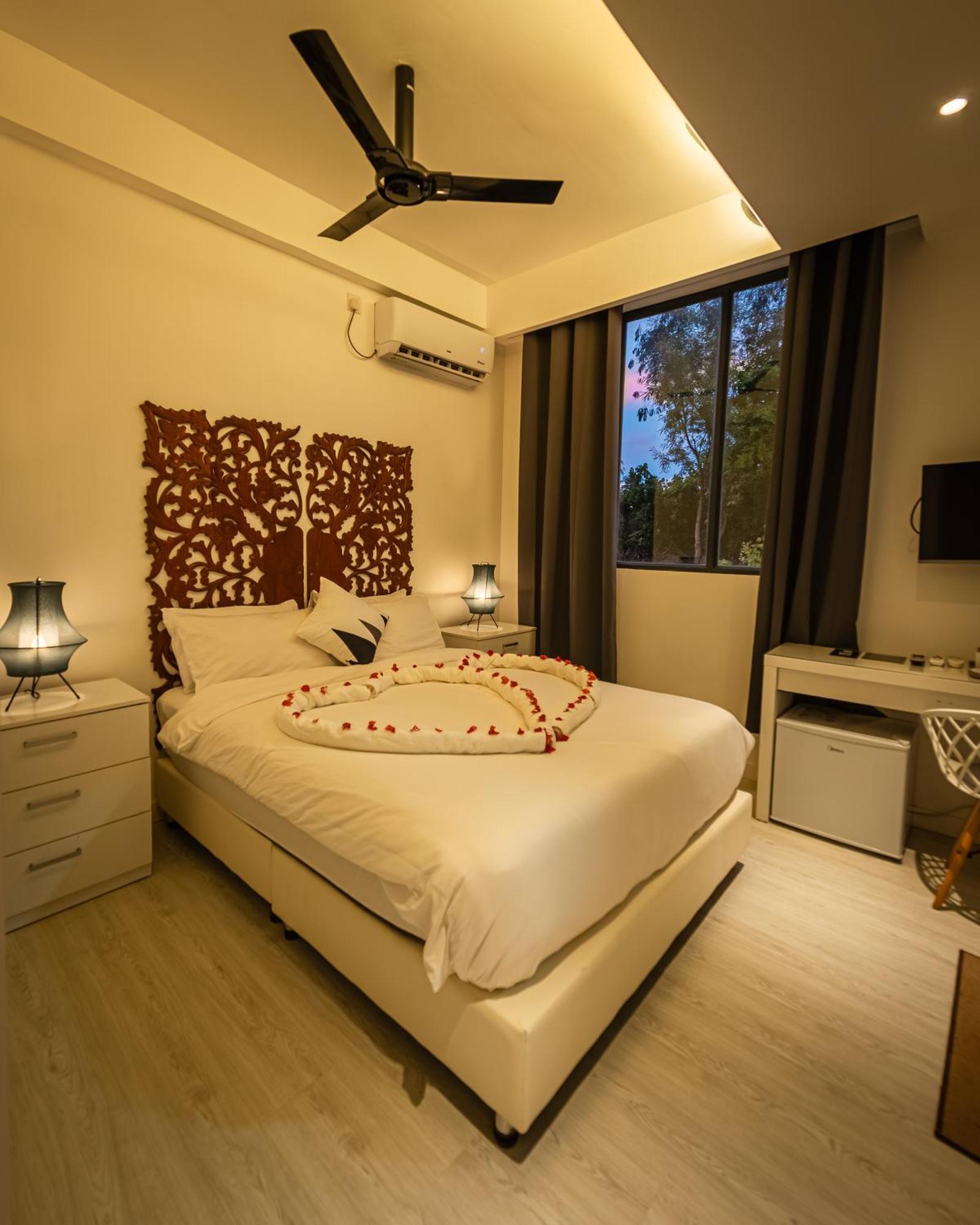 Hotel Unwind Dhigurah Dhigurah  Esterno foto